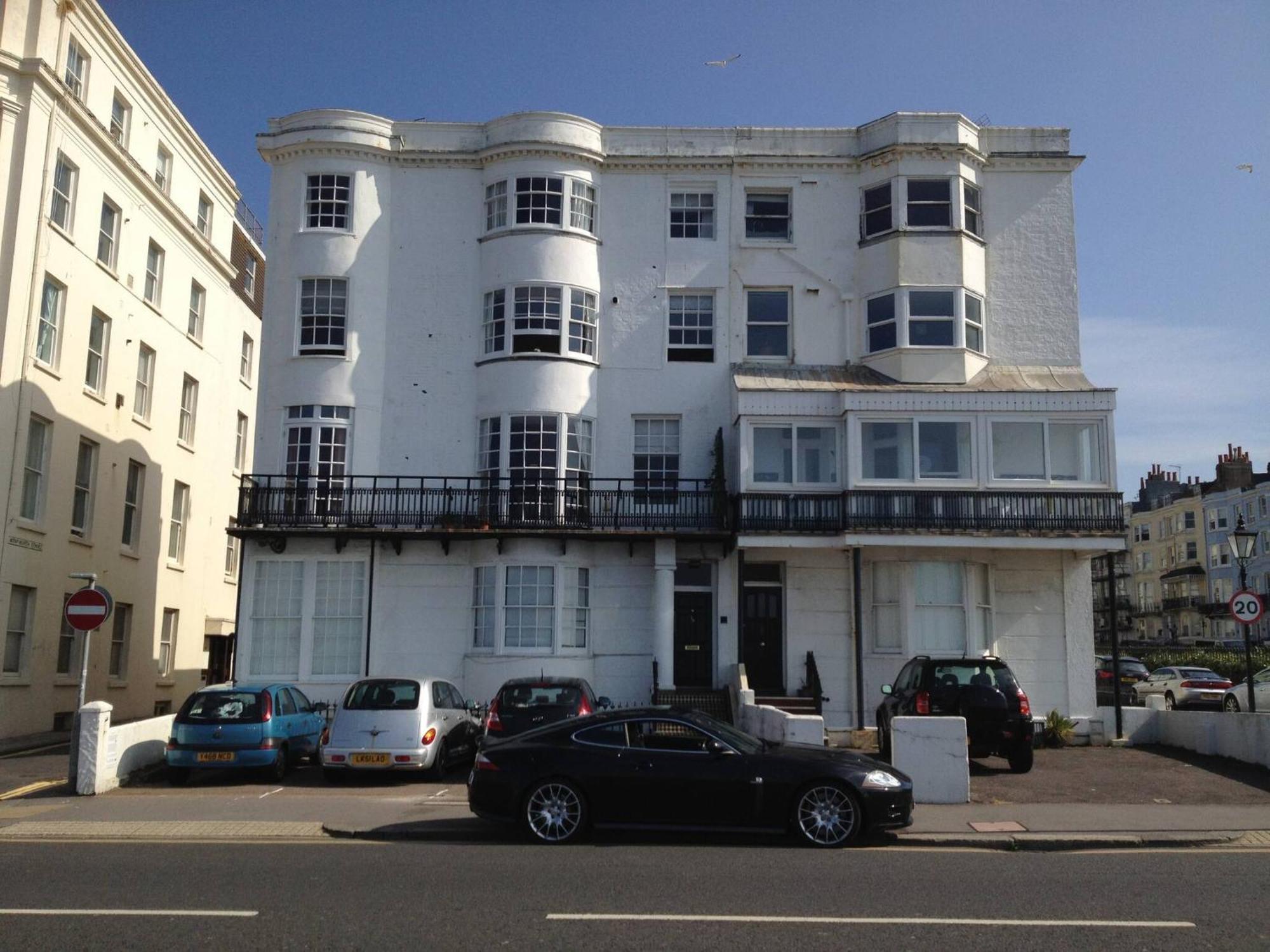 Seaview Regency Apartment With Private Parking Brighton Exterior photo