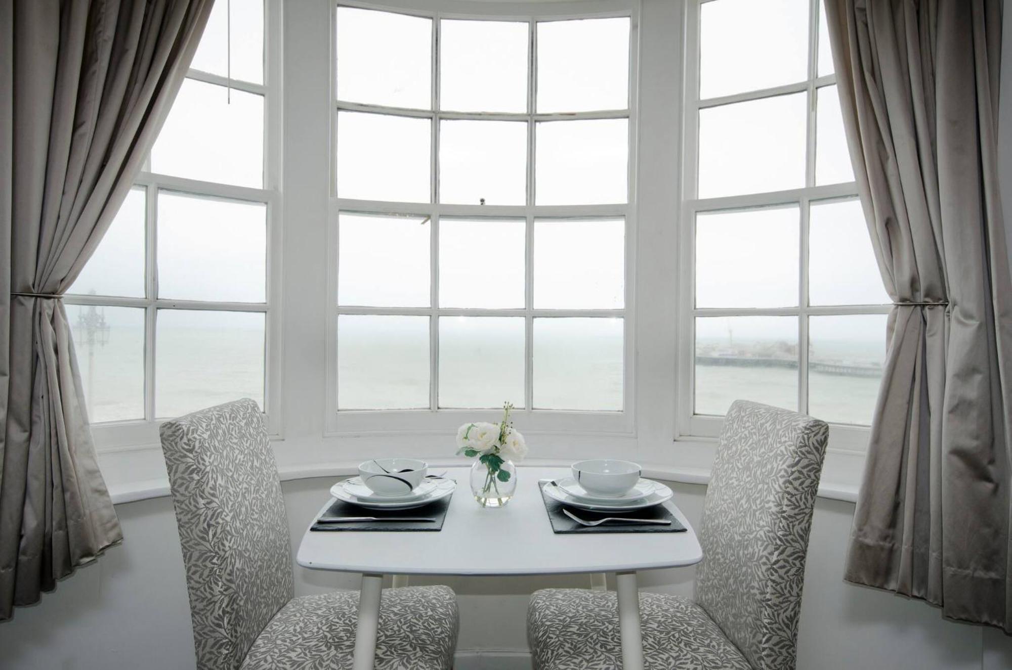 Seaview Regency Apartment With Private Parking Brighton Exterior photo